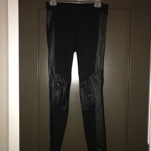 Faux leather legging